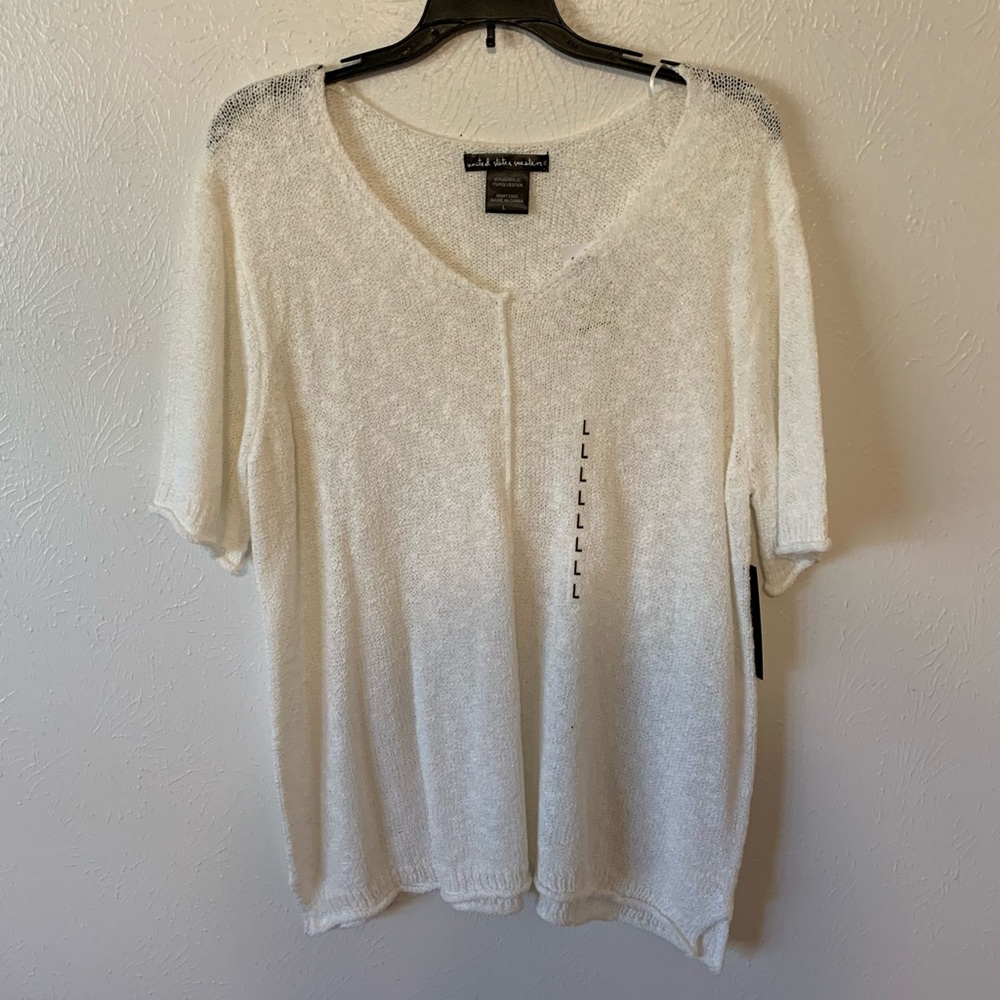 Light Women’s Sweater, NWT